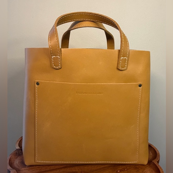 Portland Leather Medium Crossbody Tote Mango NWT - Picture 14 of 17